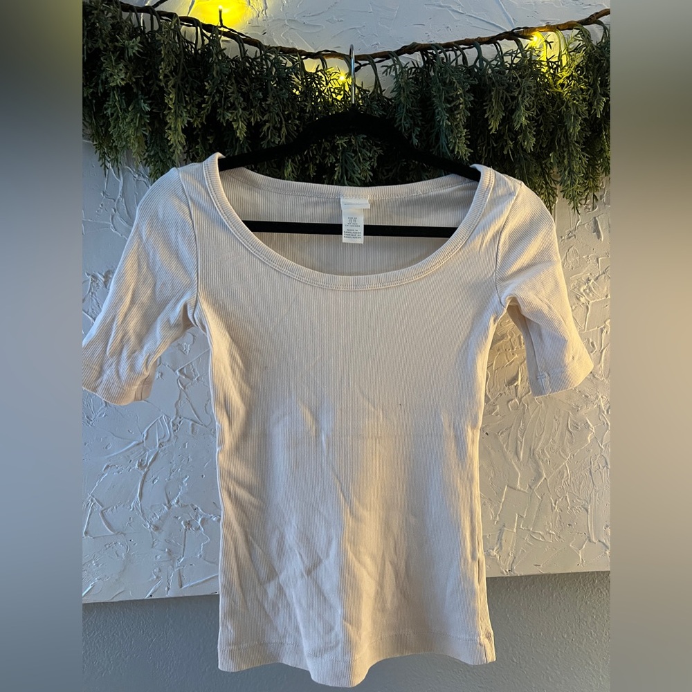 H&M Cream Short Sleeve Top